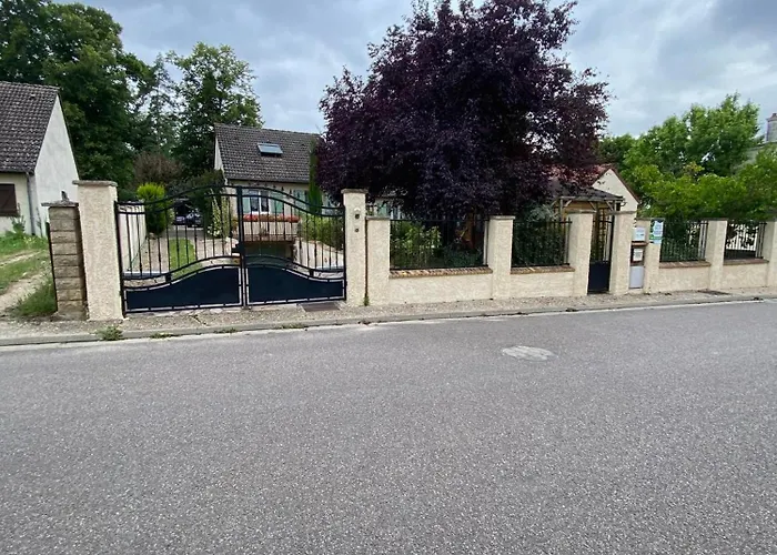 Летний дом Aux Gres Des Moisonettes